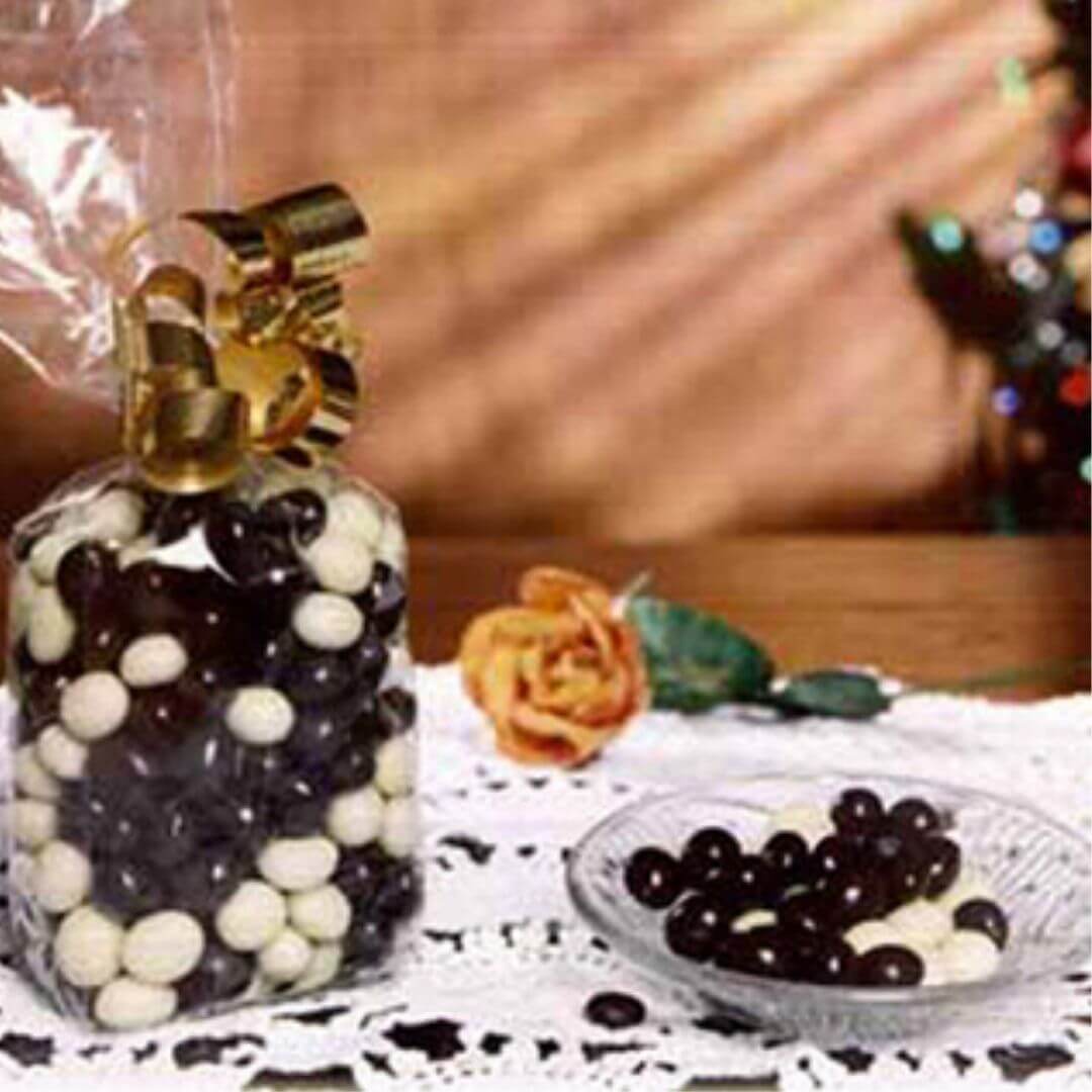 caffe-tostato-ricoperto-di-cioccolato-extra-fondente-e-bianco-marche