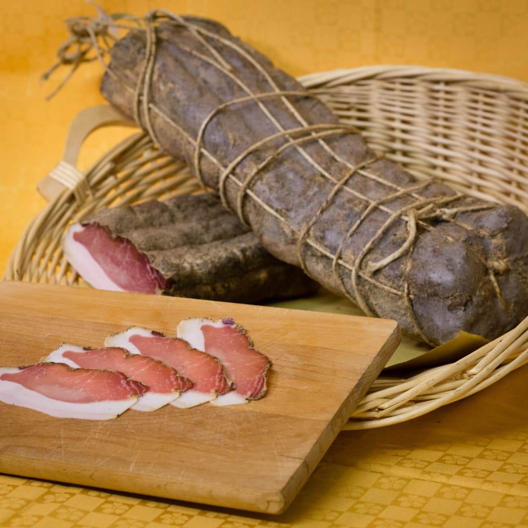 lonzino-del-contadino-stagionato-con-carne-di-suino