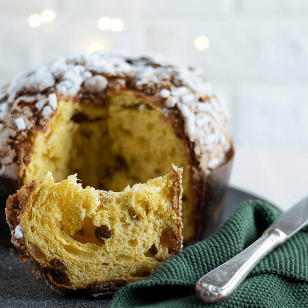 panettone-tradizionale-mandorle-nocciole